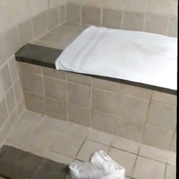 Very dirty Steam room and restrooms Very dirty Steam room and restrooms