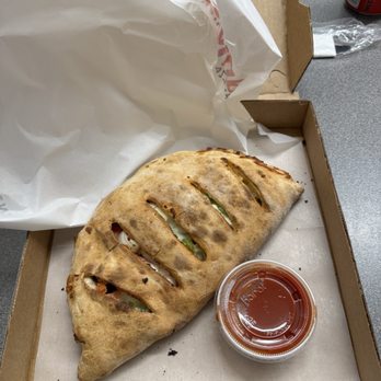Ameci Pizza Kitchen - Vegetarian calzone - Pizza Near Me - Brentwood, California