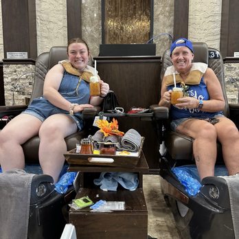 Palace Nail Lounge Gilbert - They offered to take a photo of my mom and I with our drinks! - Nail Salons Near Me - Mesa, Arizona