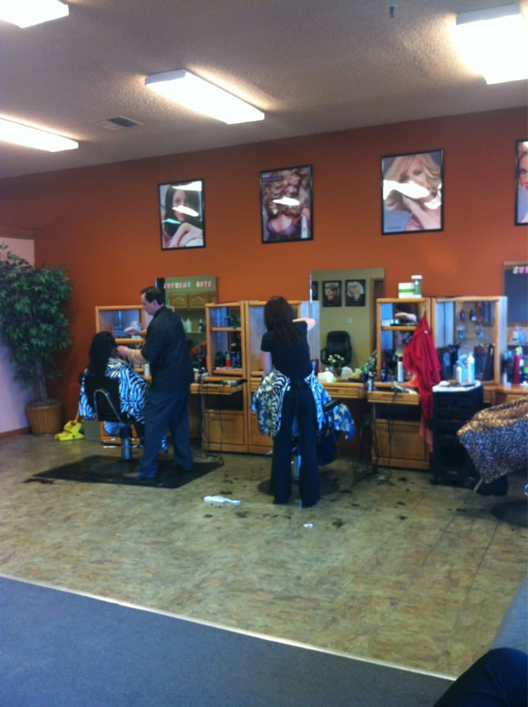 SUPREME CUTS Updated August 2024 2700 NE Andresen Rd, Vancouver