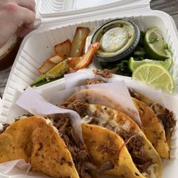 El Tucan Food Truck - Birria Tacos