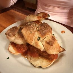 Meatball Sliders on Garlic Knots Meatball Sliders on Garlic Knots