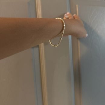 Arnold Jewelers - Jewelry Near Me - Largo, Florida