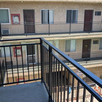RetroCal - Walkway repair and railing replacement in Canoga Park - General Contractors Near Me - Sherman Oaks, California