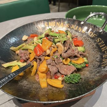 Chef Fei - Stir fried beef with peppers - Chinese Near Me - San Diego, California Chef Fei - Stir fried beef with peppers - Chinese Near Me - San Diego, California