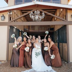 San Diego Planning Events - Bride and Bridesmaids in one of the many picture locations at the venue.