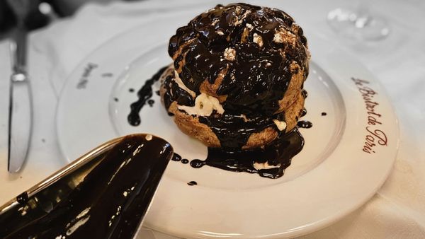 Le Bistrot de Paris by null