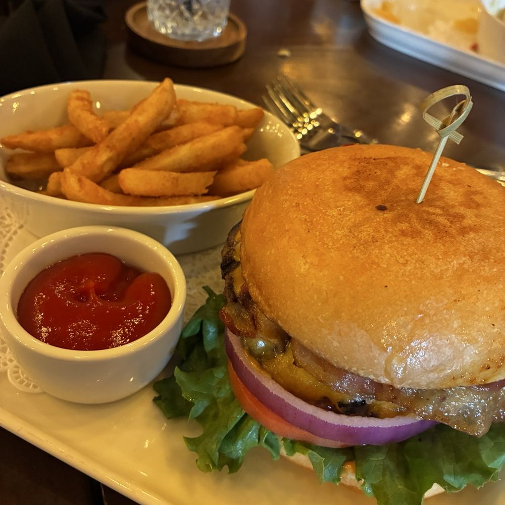 Hearsay Beaumont - Cheeseburger and fries - American Near Me - Beaumont, Texas Hearsay Beaumont - Cheeseburger and fries - American Near Me - Beaumont, Texas