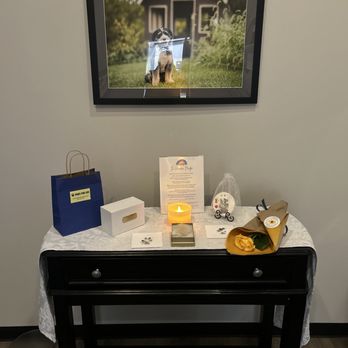 Paws For Life - This is a photo of our memory room and a display of a memorial service that our client Clients experience upon Pickup. - Pet Cremation Services Near Me - Westerville, Ohio Paws For Life - This is a photo of our memory room and a display of a memorial service that our client Clients experience upon Pickup. - Pet Cremation Services Near Me - Westerville, Ohio