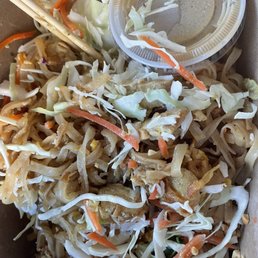Phad Thai with chicken