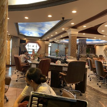 Diamond Nails and Spa - Day Spas Near Me - Schererville, Indiana