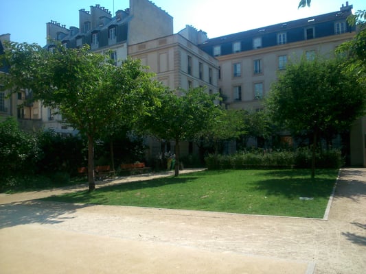 Jardin Anne Frank by null