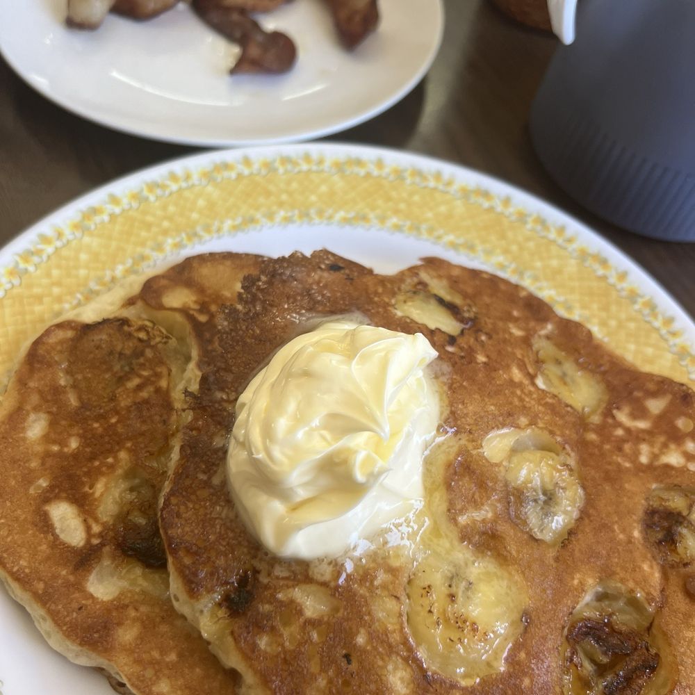 Jack's Inn - Banana Pancakes and side order of bacon - Breakfast & Brunch Near Me - Kahului, Hawaii Jack's Inn - Banana Pancakes and side order of bacon - Breakfast & Brunch Near Me - Kahului, Hawaii