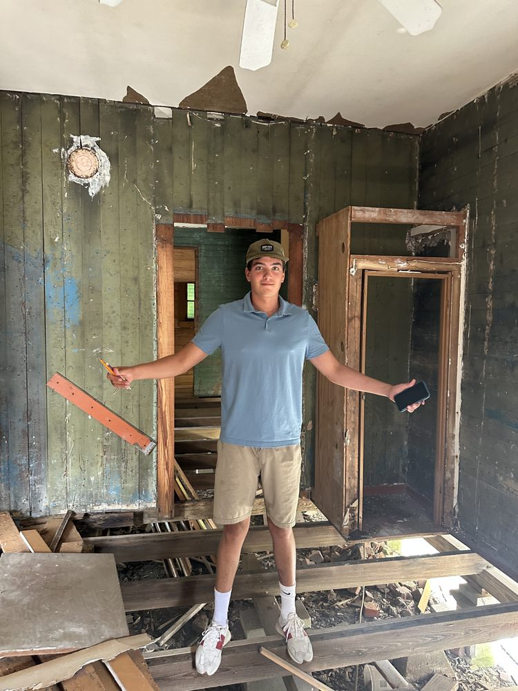 Slide of Delaney's Roofing & Restoration