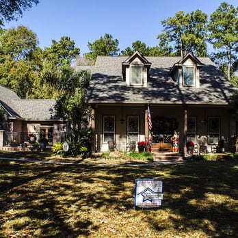 Texas Engineered Roofing And General Contracting - the front of a home - Roofing Near Me - The Woodlands, Texas Texas Engineered Roofing And General Contracting - the front of a home - Roofing Near Me - The Woodlands, Texas