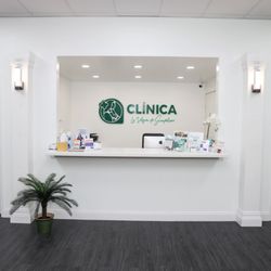 Clinica Familiar La Virgen de Guadalupe Broadway - Disfruta de una atención médica de primer nivel en un espacio diseñado para tu bienestar...