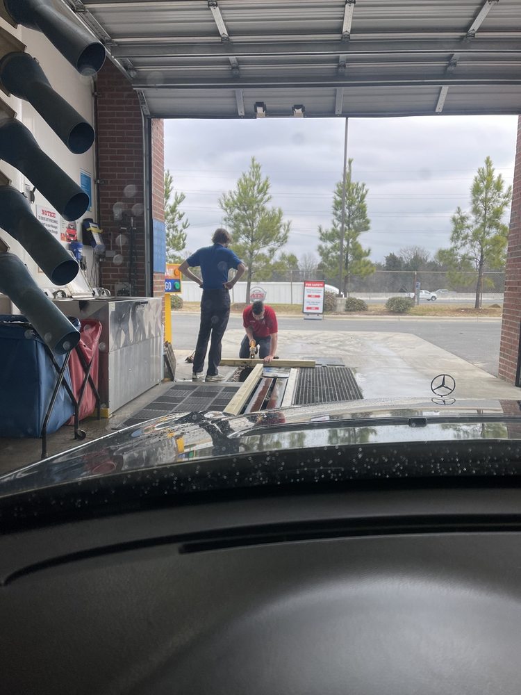 AUTOBELL CAR WASH Updated August 2024 32 Photos & 22 Reviews 964