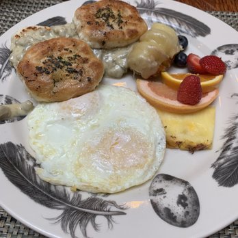 Brewery Gulch Inn - B&G breakfast - Hotels Near Me - Mendocino, California