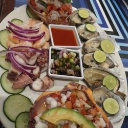 Los Arcos - Seafood sampler