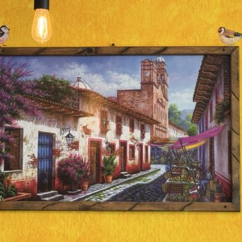 Mi Gusto Es Mexican Restaurant - Birds are painted on the wall - Mexican Near Me - Gilroy, California Mi Gusto Es Mexican Restaurant - Birds are painted on the wall - Mexican Near Me - Gilroy, California