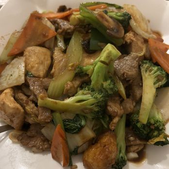 Kai Vietnamese Cuisine - Flat rice noodle dish, very delicious!! - Vietnamese Near Me - Tulsa, Oklahoma