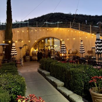 Oak Mountain Winery - Outside patio - Wineries Near Me - Temecula, California