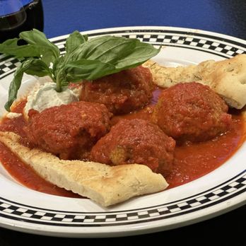 Anthony's Coal Fired Pizza & Wings - Pizza Near Me - Monroeville, Pennsylvania