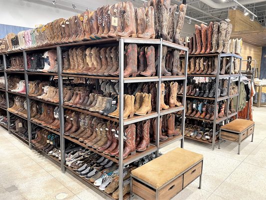 Boot Barn In San Antonio Texas BOOT BARN - Updated February 2025 - 46 Photos - 13415 San Pedro Ave