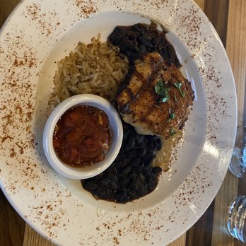 BJ's Restaurant & Brewhouse - Chicken Enlightened Dish - American Near Me - Orange, Ohio