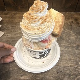 strawberry cheesecake sundae strawberry cheesecake sundae