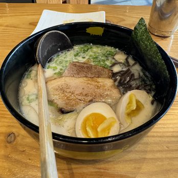 KINTON RAMEN KENNEDY COMMONS - Ramen Near Me - Toronto, Ontario KINTON RAMEN KENNEDY COMMONS - Ramen Near Me - Toronto, Ontario