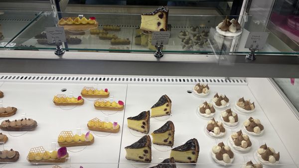 CRÉMEUX French Pâtisserie by null