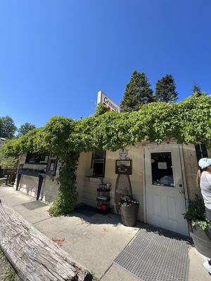 Granny's Cafe by null