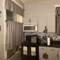 CHICAGO SEWER EXPERTS EMERGENCY PLUMBERS  - Another picture of the kitchen upstairs before it was destroyed