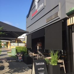 Henna Coffee - Front entrance
