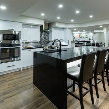 Zumin Home Centre - the kitchen and dining area - General Contractors Near Me - Mississauga, Ontario Zumin Home Centre - the kitchen and dining area - General Contractors Near Me - Mississauga, Ontario