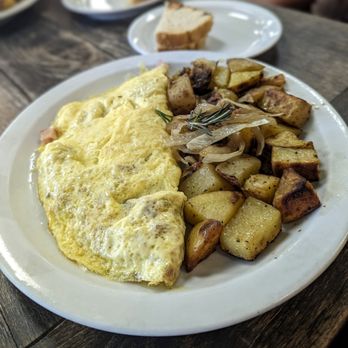 Perk Eatery - Ham and cheese omelette - Diners Near Me - Scottsdale, Arizona