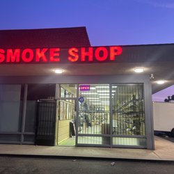 Tobacco & More #8 - Storefront