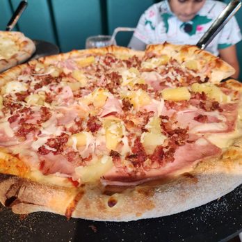 Pie Fection - Pizza Near Me - Windermere, Florida Pie Fection - Pizza Near Me - Windermere, Florida