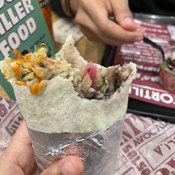 Tortilla - Oxford Circus - Veggie burrito - Mexican Near Me - London, XGL Tortilla - Oxford Circus - Veggie burrito - Mexican Near Me - London, XGL