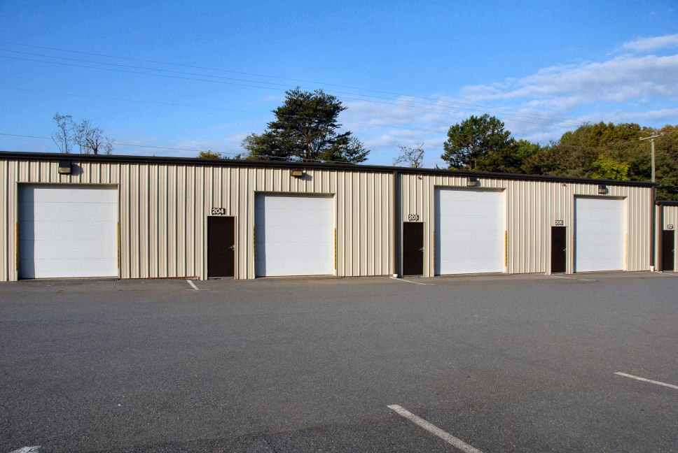 WAREHOUSE WEST Updated September 2024 17 Photos 503 Old