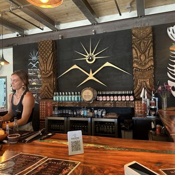 Haleiwa Distilling - Distilleries Near Me - Waialua, Hawaii Haleiwa Distilling - Distilleries Near Me - Waialua, Hawaii