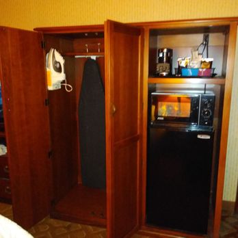Hampton Inn York - Large fridge, microwave, coffee maker and place to hang clothes. - Hotels Near Me - York, Pennsylvania Hampton Inn York - Large fridge, microwave, coffee maker and place to hang clothes. - Hotels Near Me - York, Pennsylvania