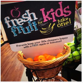 Strack & Van Til - fresh fruit for kids to take one - Bakeries Near Me - Schererville, Indiana