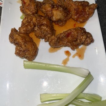 Grille District - Sweet Thai Buffalo Wings - American Near Me - Arlington, Virginia
