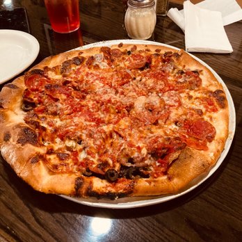 Santarpio's Pizza - Our fantastic pizza... you'll be back! - Pizza Near Me - Boston, Massachusetts Santarpio's Pizza - Our fantastic pizza... you'll be back! - Pizza Near Me - Boston, Massachusetts