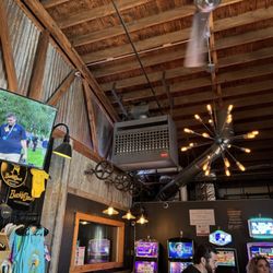 BuckleDown Brewing - Industrial decor and gaming
