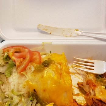 Blake's Lotaburger - Smoothered .... where is the Chile?? Oh yes green Chile in bottom left corner of container - Burgers Near Me - El Paso, Texas