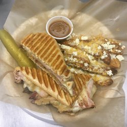 Walt Garrison BBQ Food Truck - Midnight Smoked Cuban at the Walt Garrison BBQ good truck.