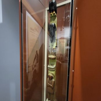 Hibulb Cultural Center - Totem pole - Museums Near Me - Tulalip, Washington